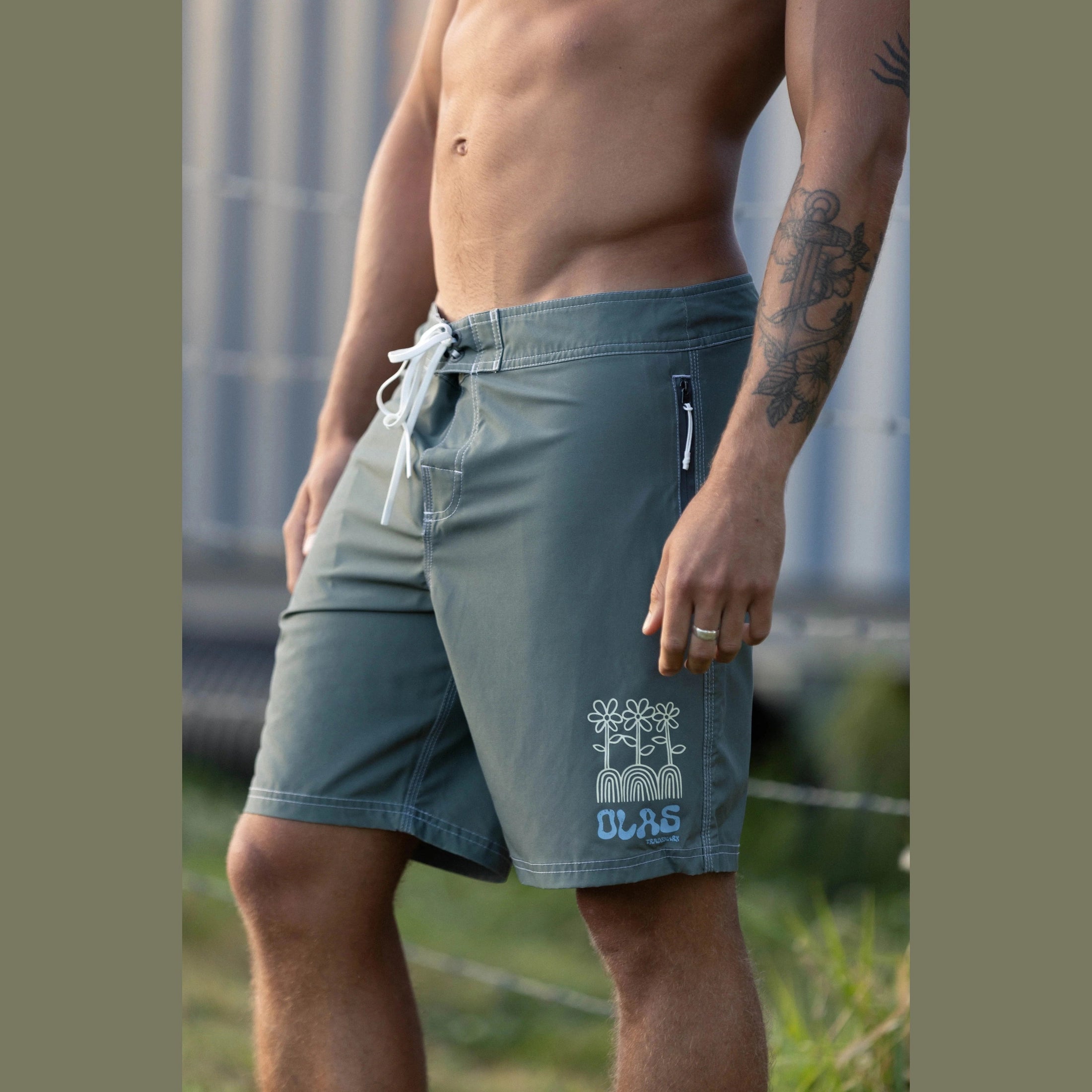 OLAS Sundown surf short