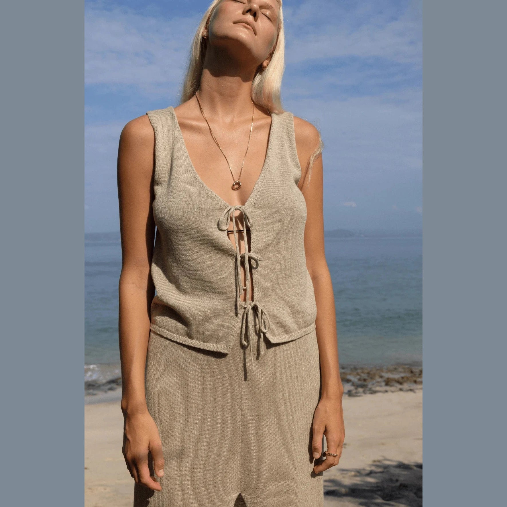 ARCAA Poppy Organic Cotton Linen Reversible Vest - Taupe