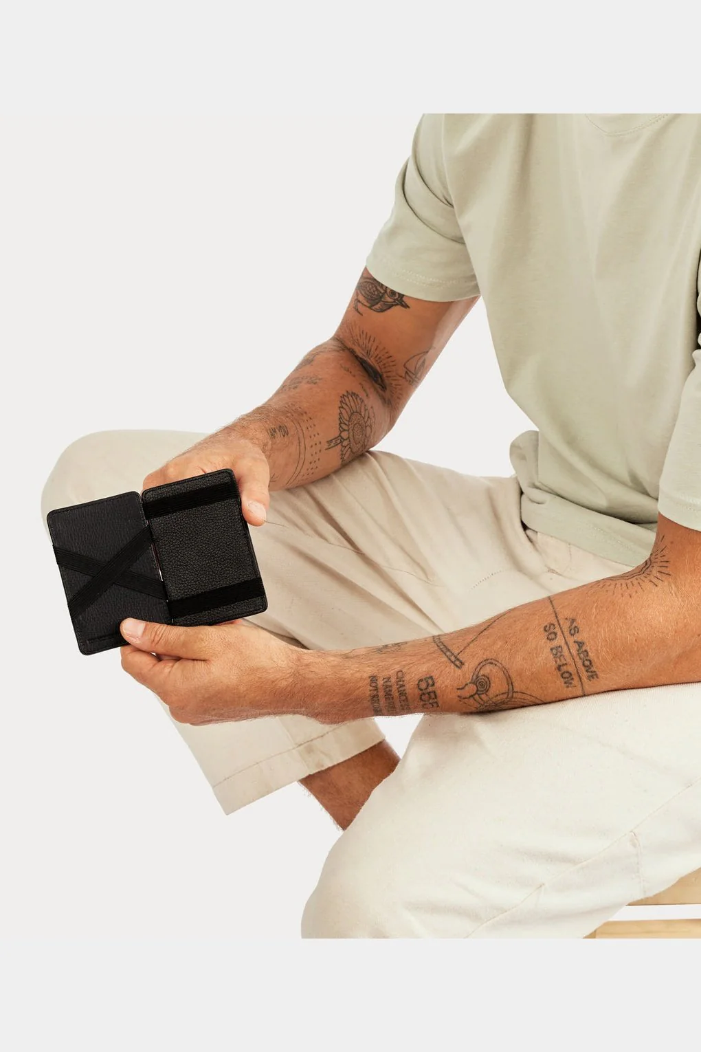 STATUS ANXIETY flip - black