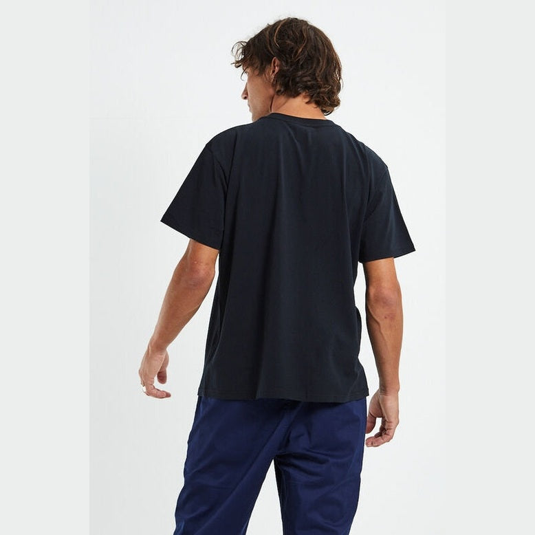Former uveitus tshirt - black