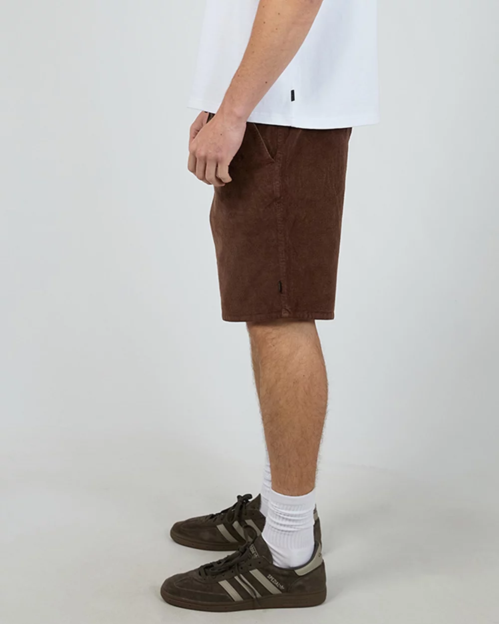 SILENT THEORY Cord short - Brown