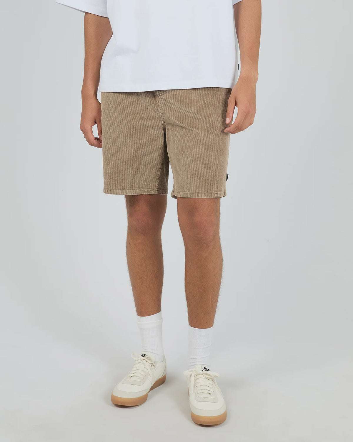 SILENT THEORY Cord short - Mocha