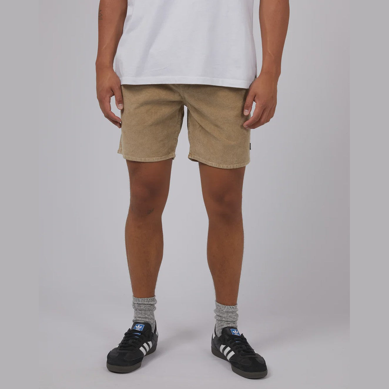 SILENT THEORY Cord short - Tan