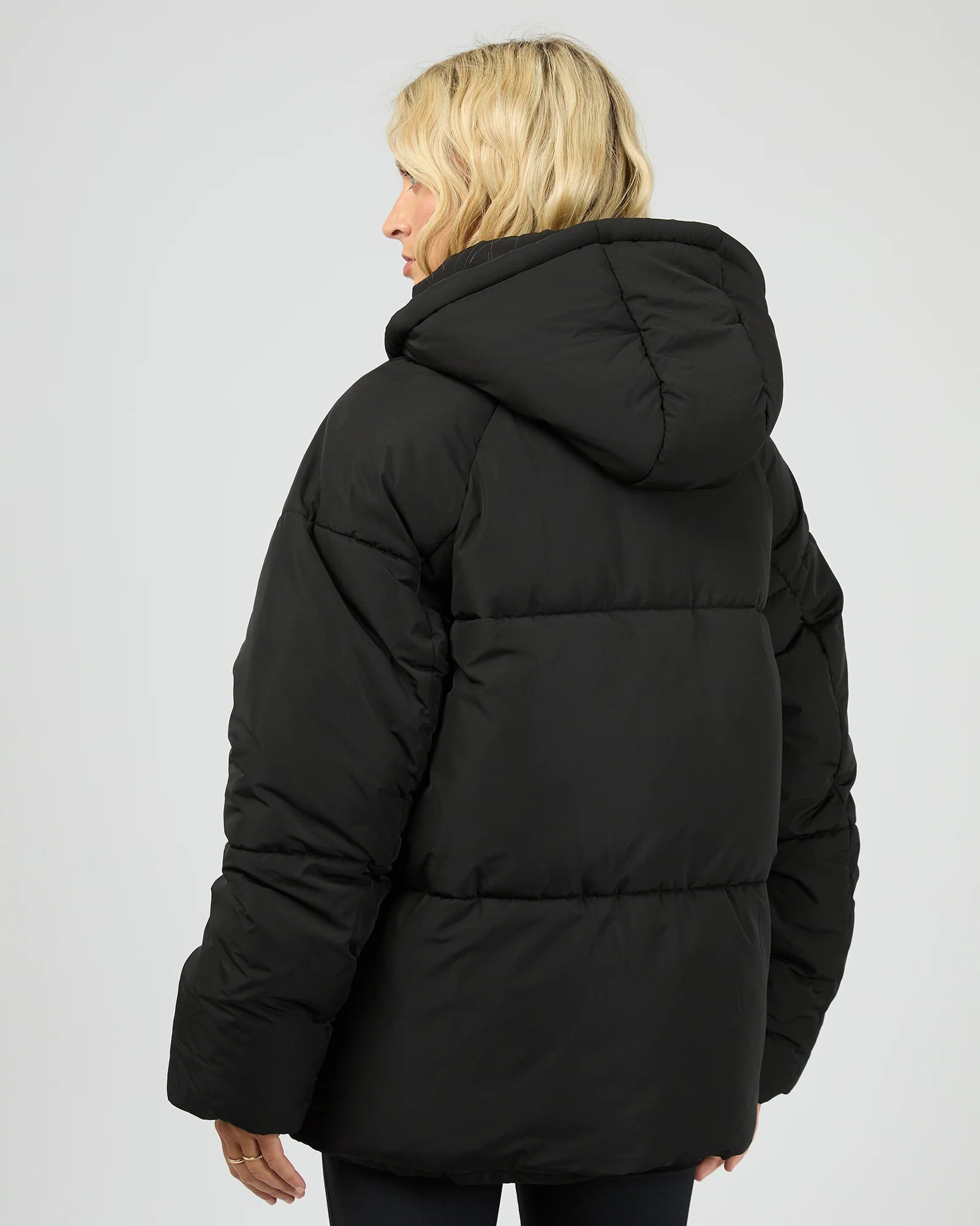 ALL ABOUT EVE. Elevate Puffer Jacket