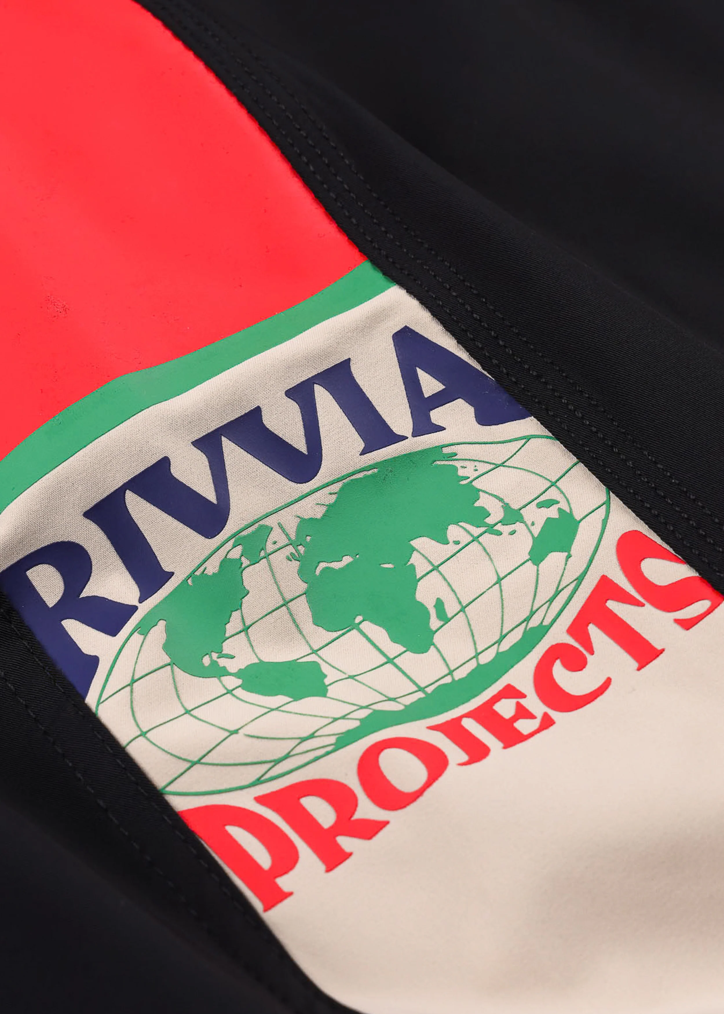 RIVVIA Disclosure 20" world series trunk - Black multi