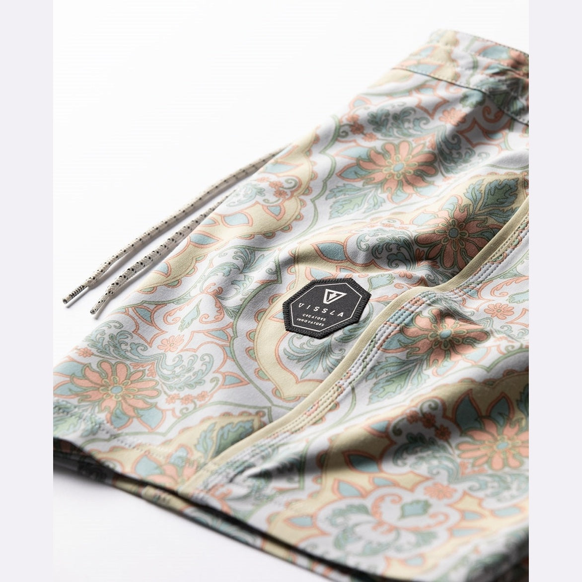 VISSLA Mundaka 17.5" Boardshort