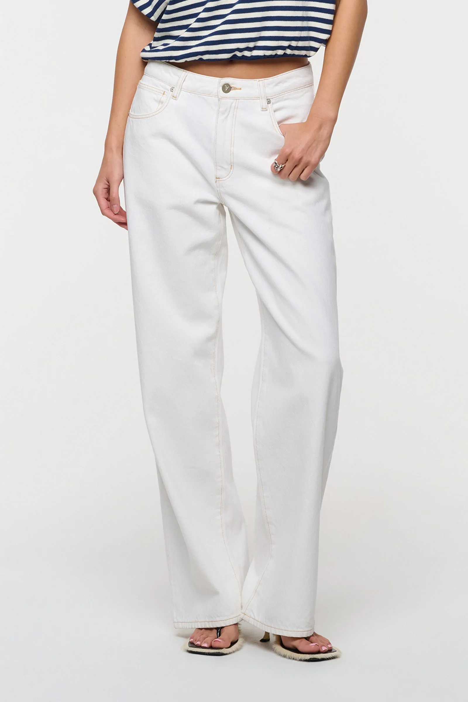 ABRAND 95 Mid Baggy Porcelain Recycled