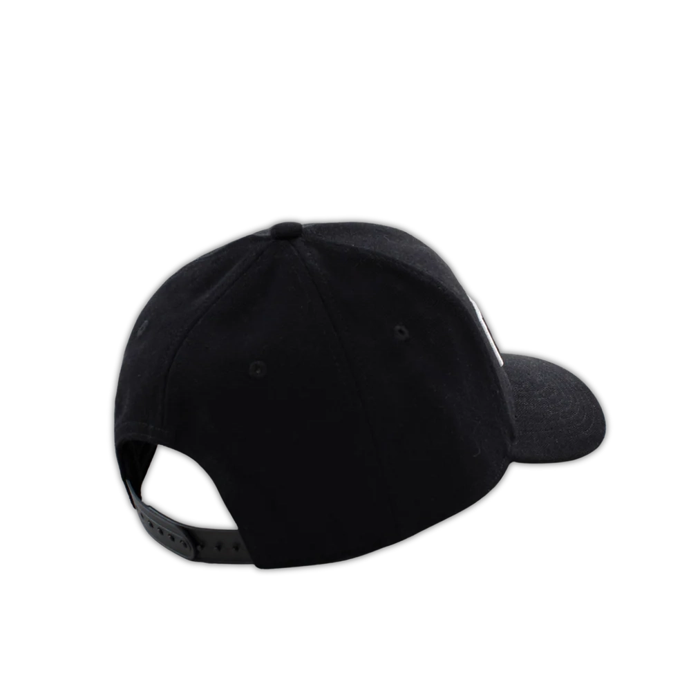 WNDRR Arch high rise cap - Black