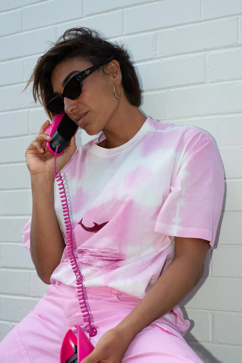 PATCHS STUDIO PINK DOLPHIN TEE