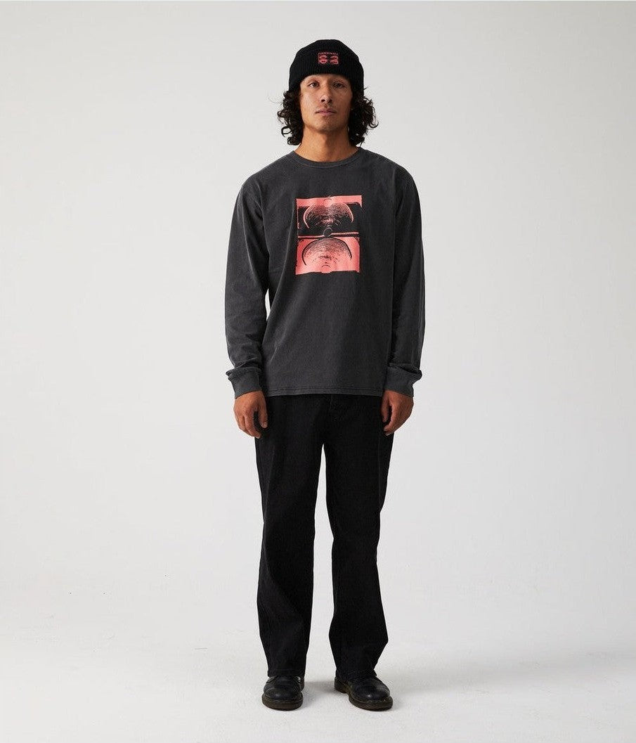 Former crux ls t-shirt - washed black