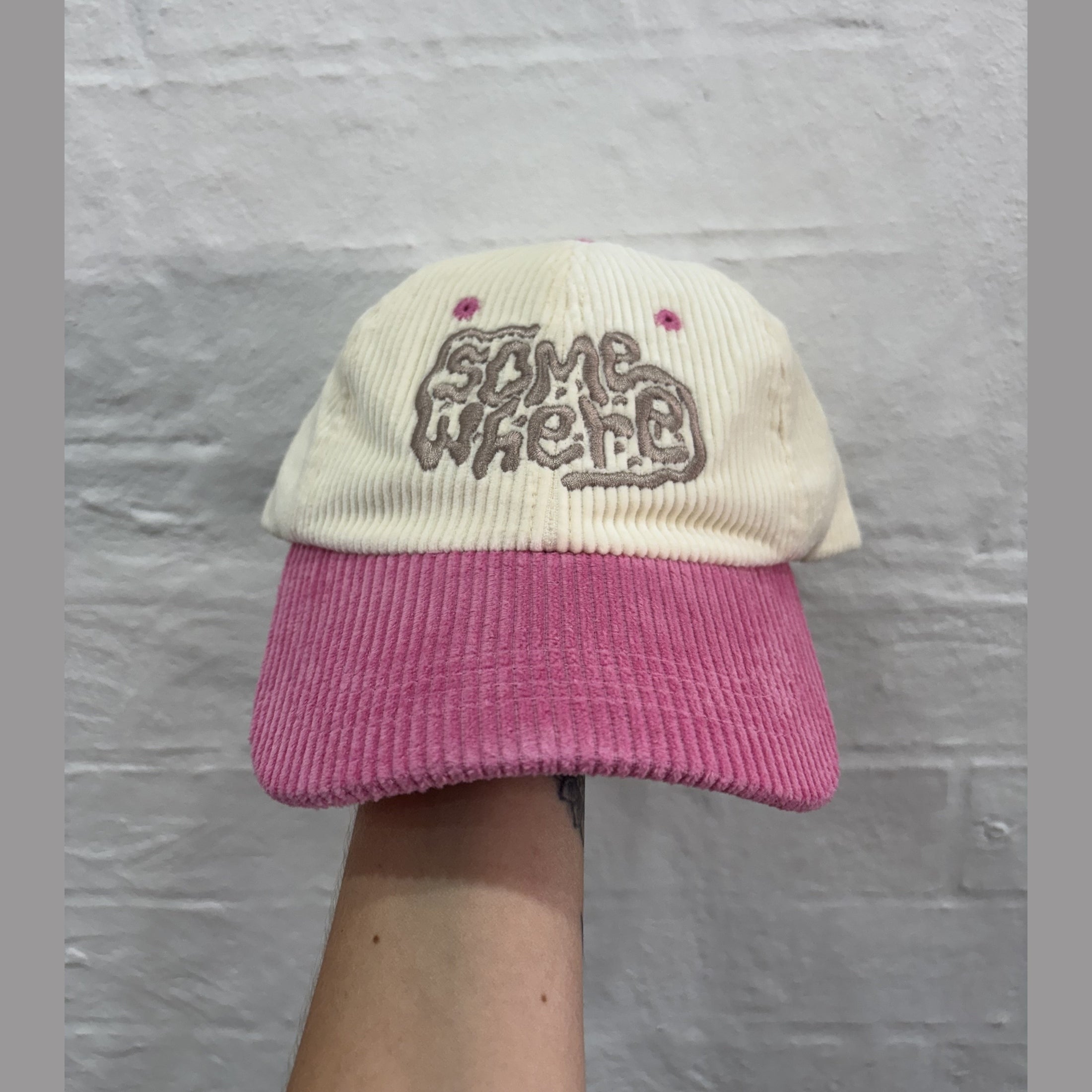 SOMEWHERE Ripple corduroy dad cap - Pink