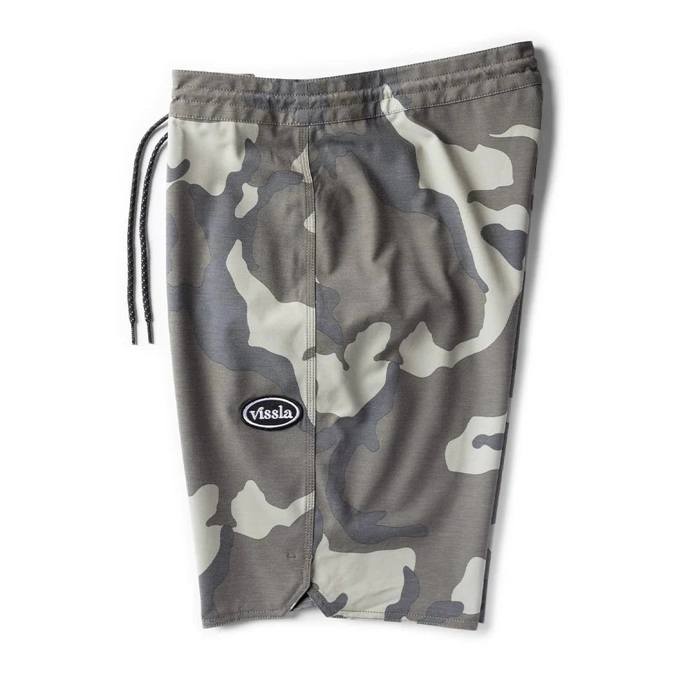 VISSLA Long Sets 21" Boardshort - Camo