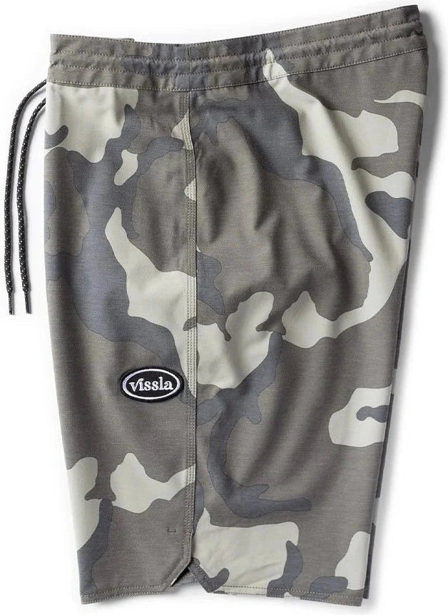 VISSLA Long Sets 21" Boardshort - Camo