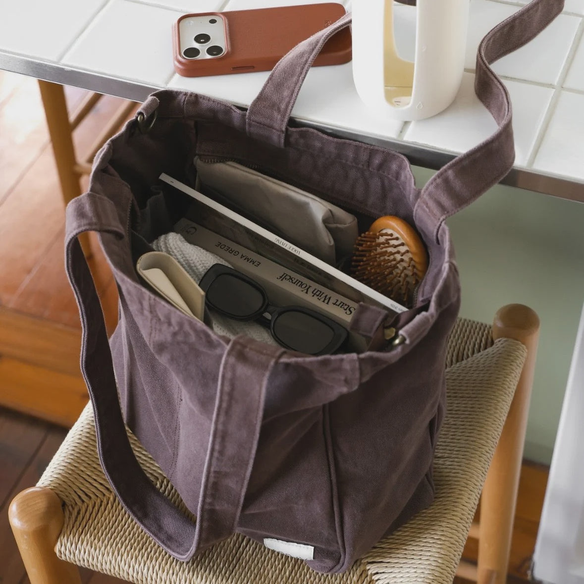 ARRAY Midi Pocket Tote - CHOCOLATE BROWN