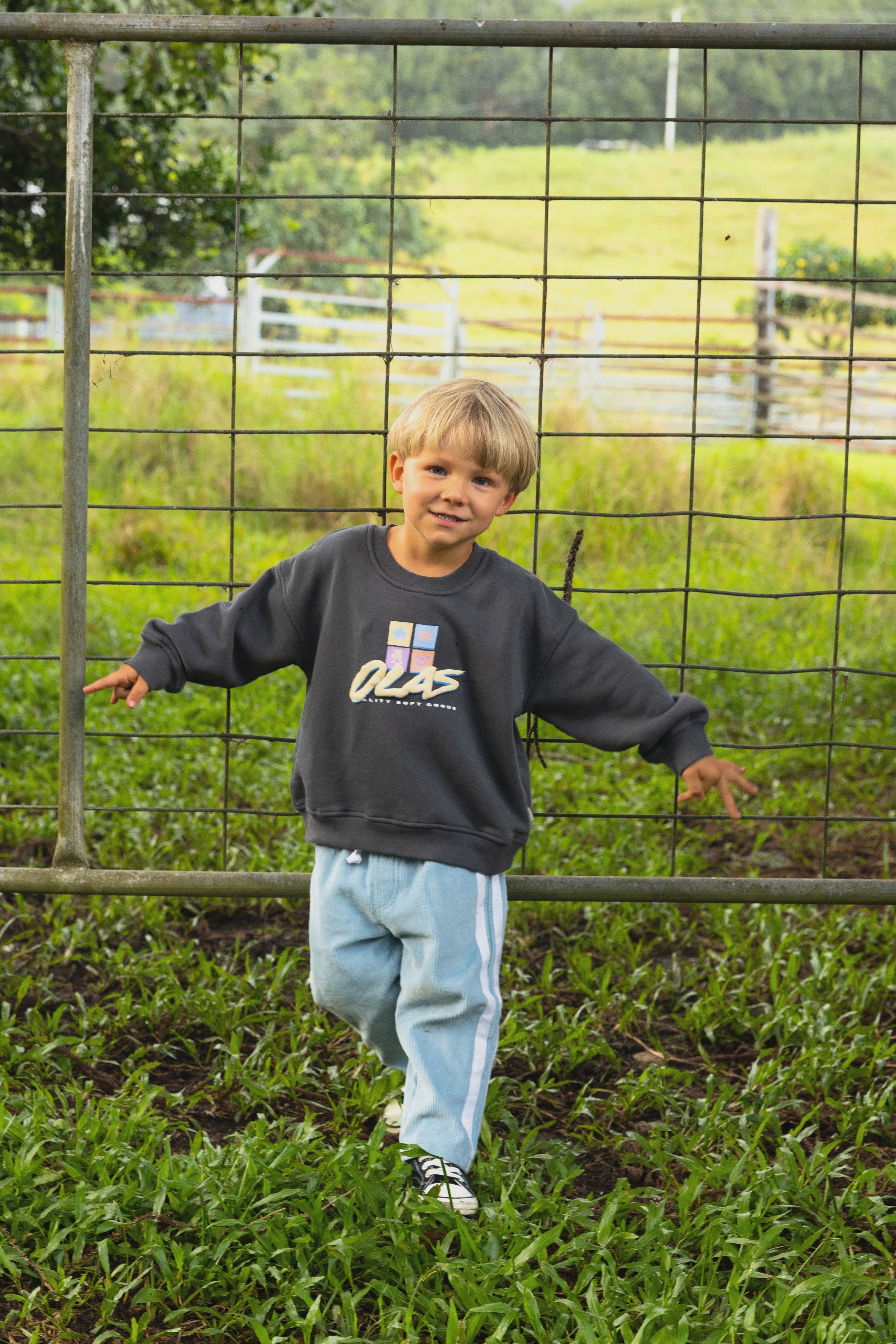 OLAS SUPPLY Retro Mini Crew