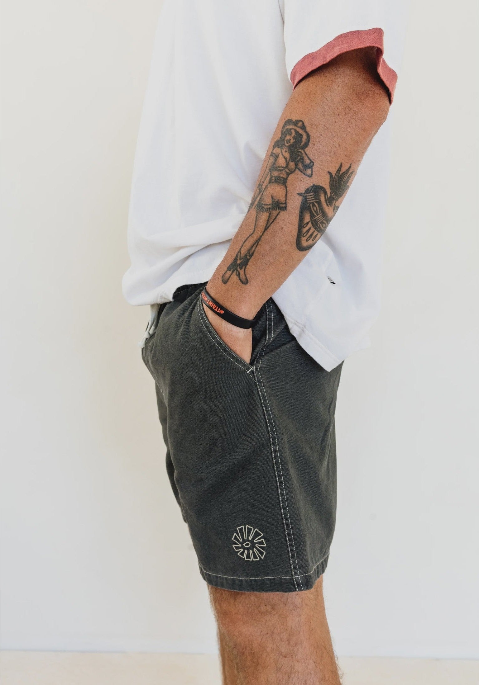 OLAS SUPPLY Social club walk short