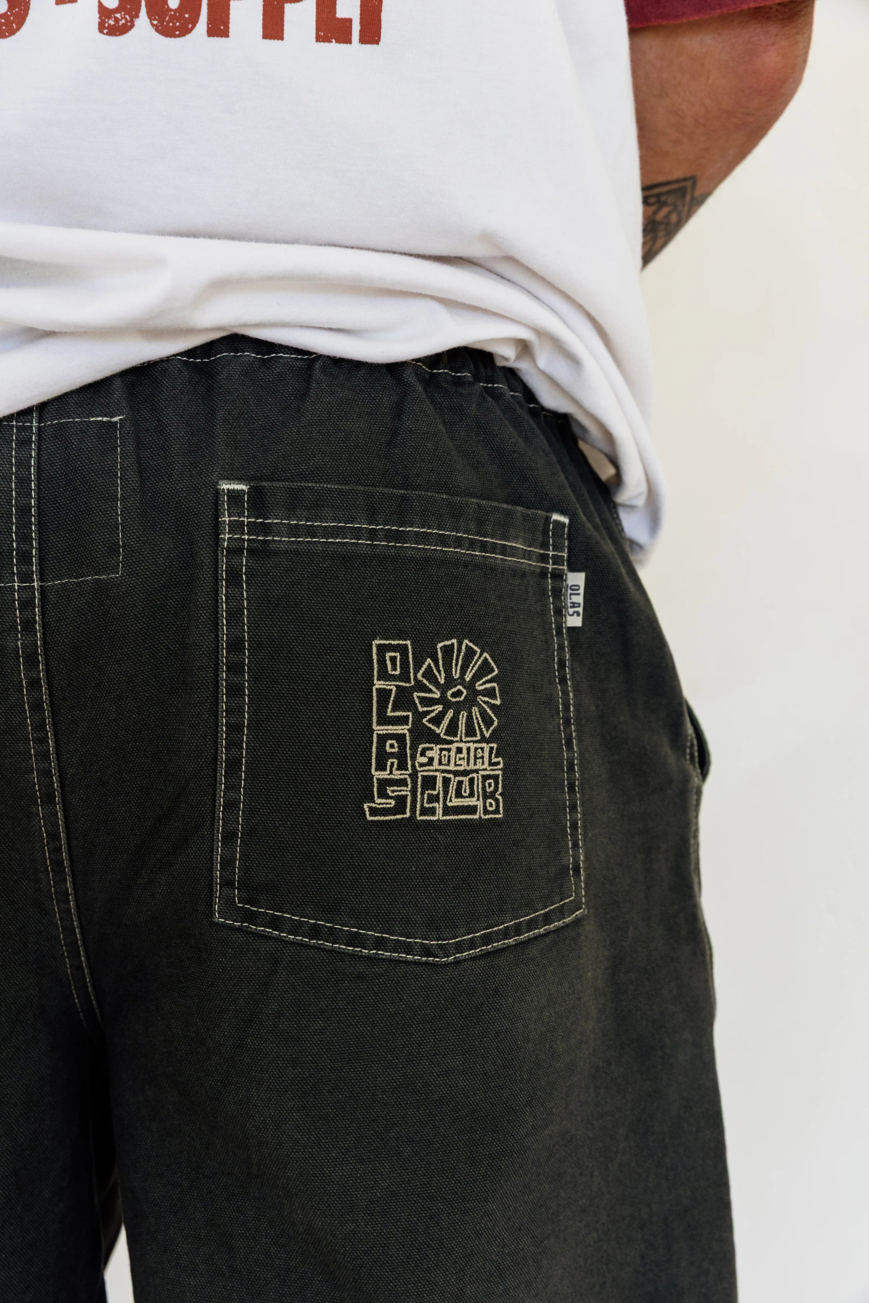 OLAS SUPPLY Social club walk short