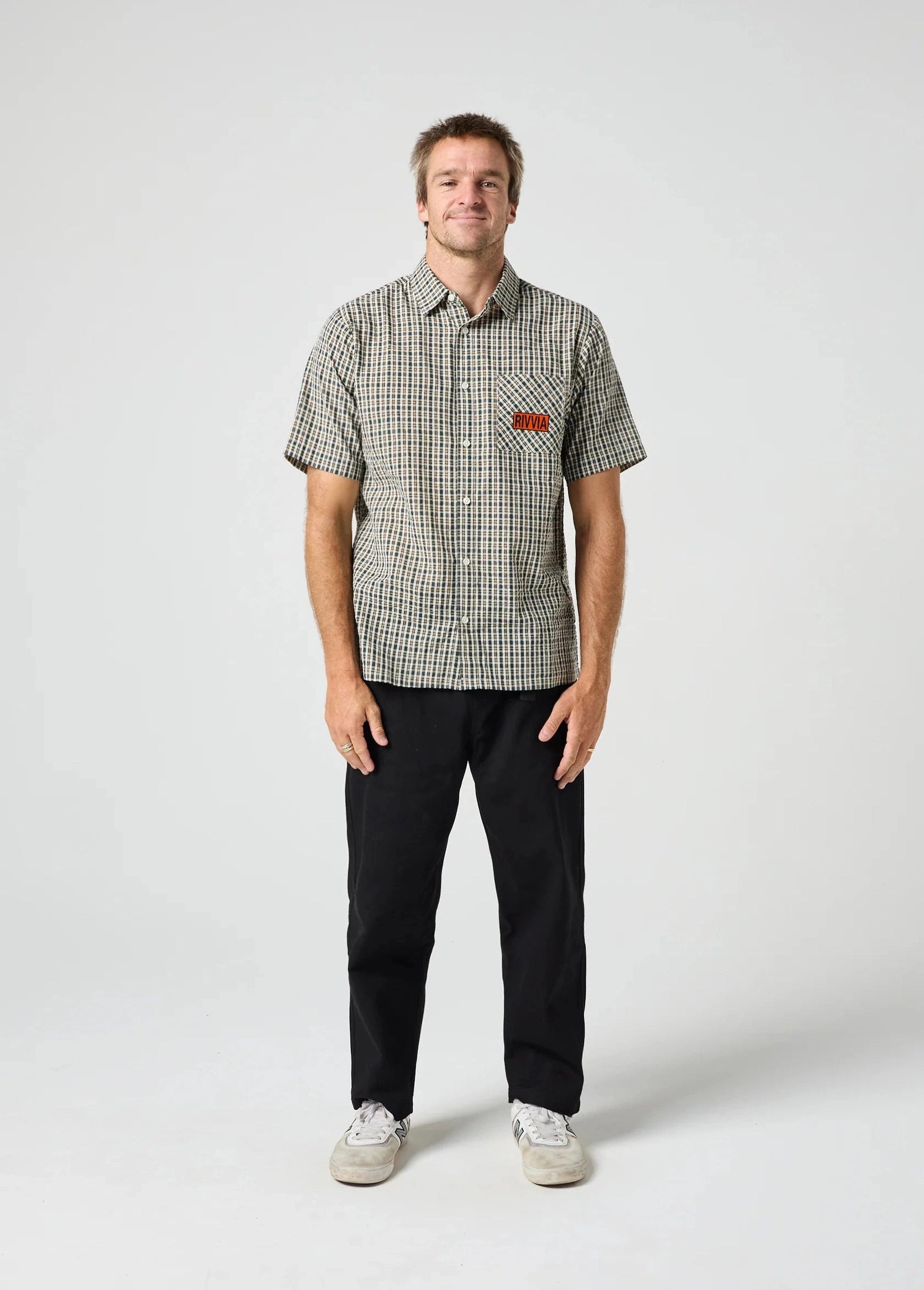 RIVVIA PROJECTS Box logo ss shirt - Green