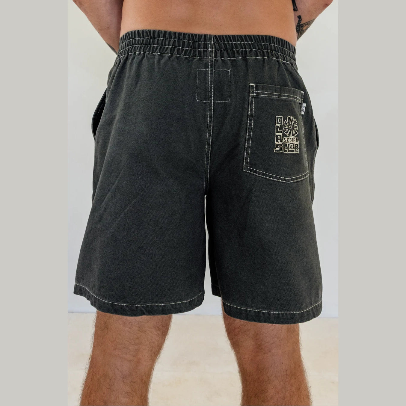 OLAS SUPPLY Social club walk short