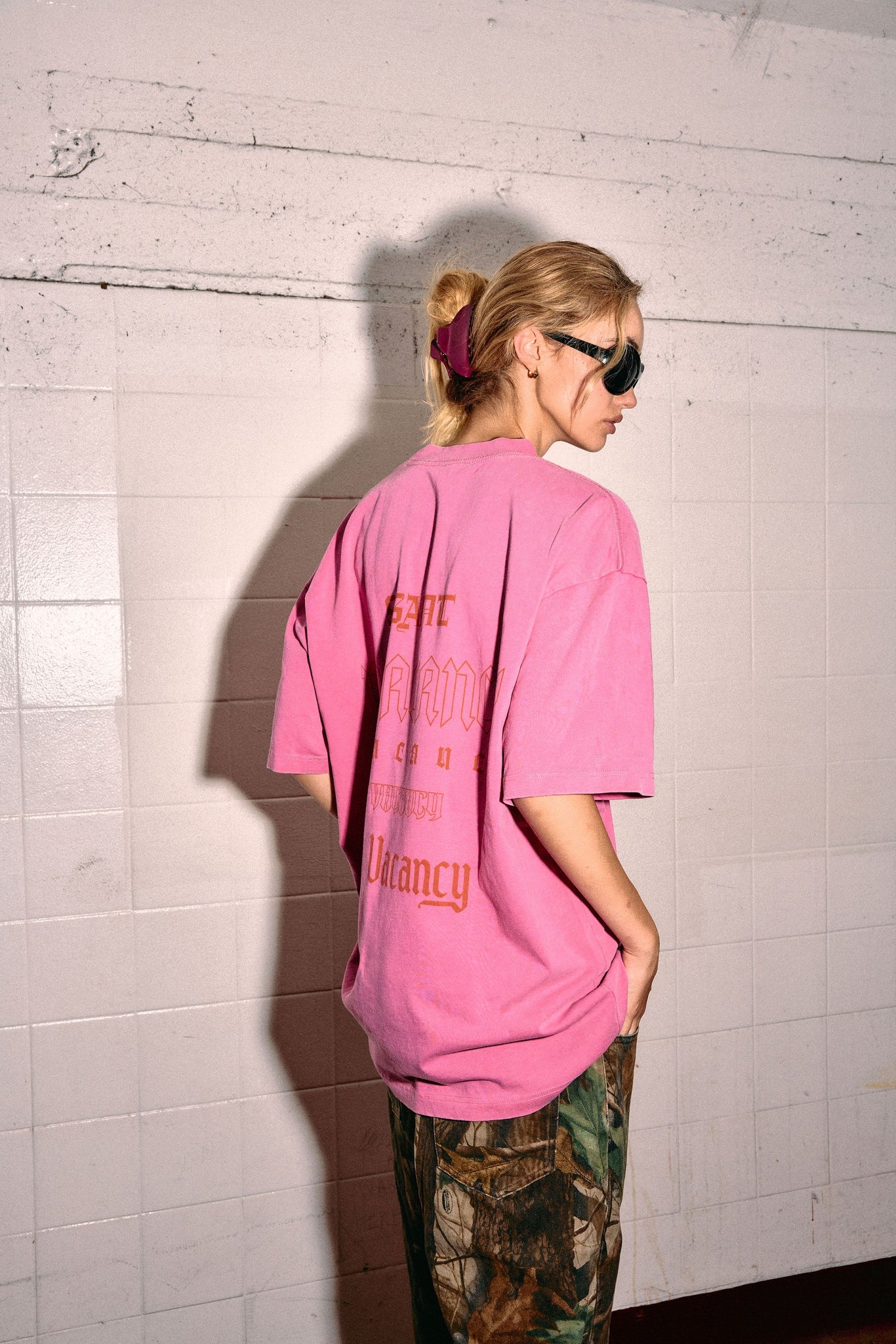 SSAINT No Vacancy Tee - Dark Pink