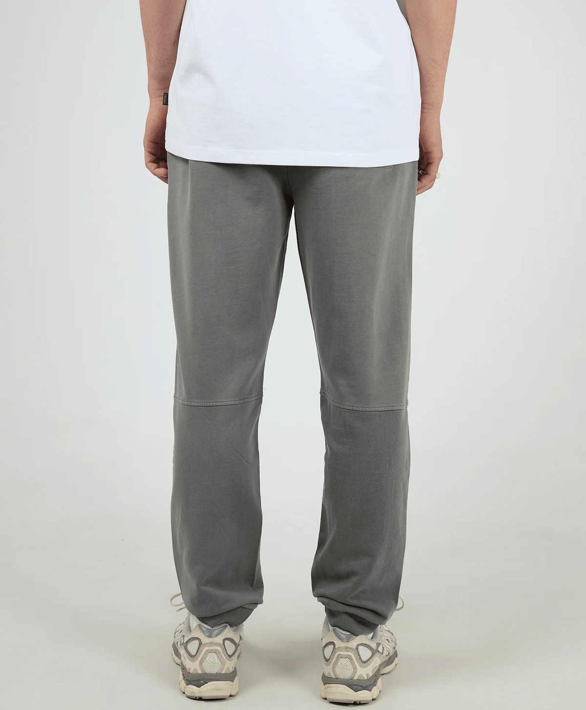 SILENT THEORY Essential theory trackpant v2 - Charcoal
