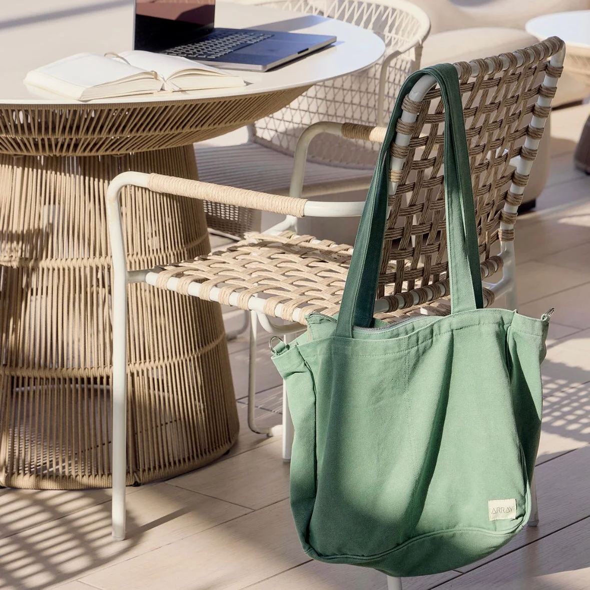 ARRAY Large Pocket Tote - Sea green