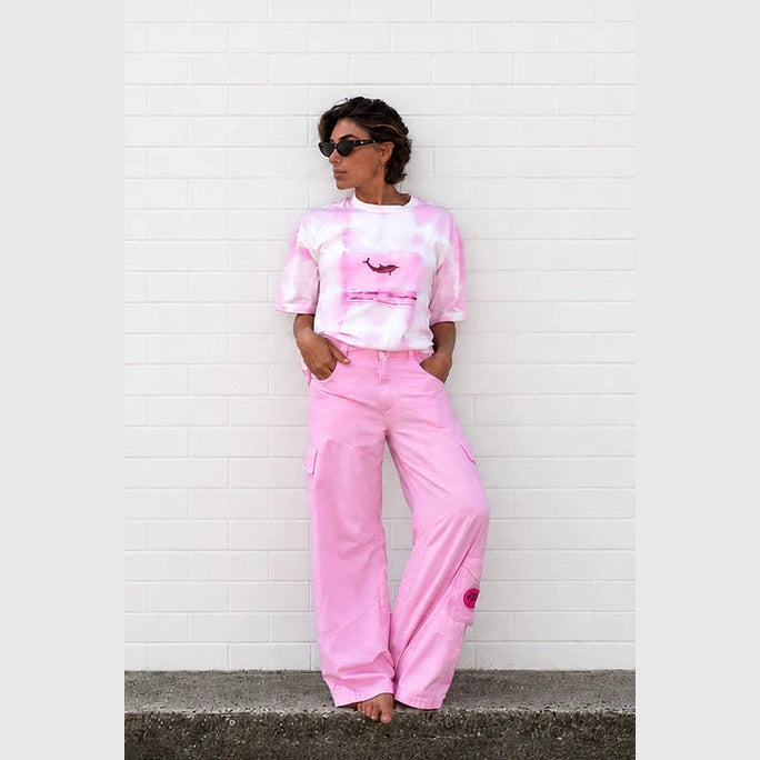 PATCHS STUDIO PINK DOLPHIN TEE