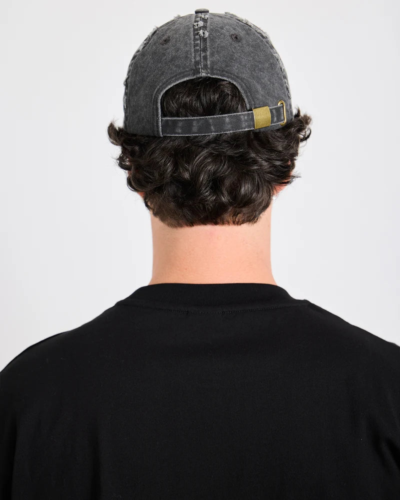 WNDRR Stxr distressed cap - Washed black