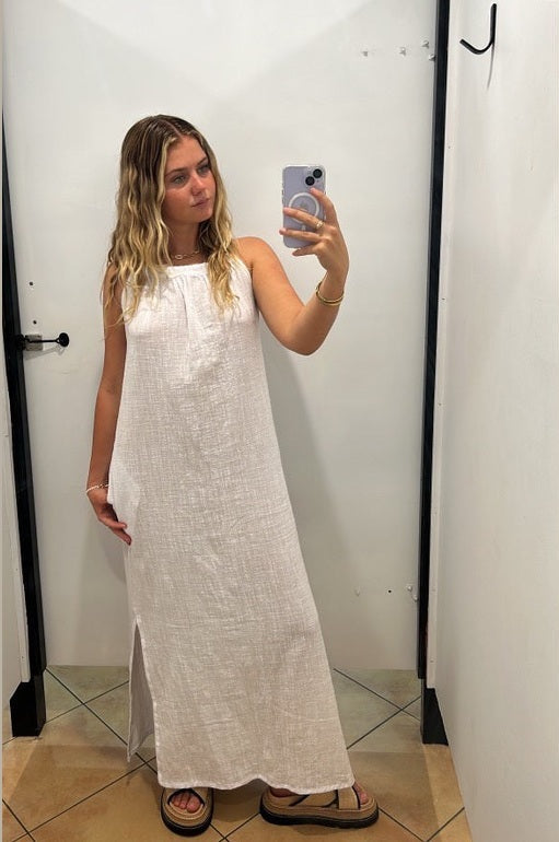Somewhere Poppy Maxi Dress - White