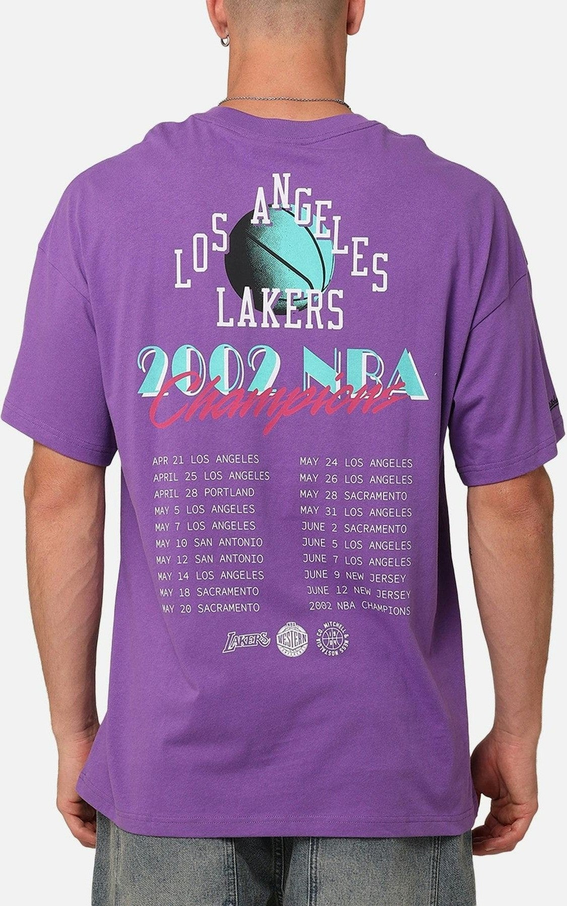 Mitchell & Ness Los Angeles Lakers 2002 Playoffs Tour T-Shirt