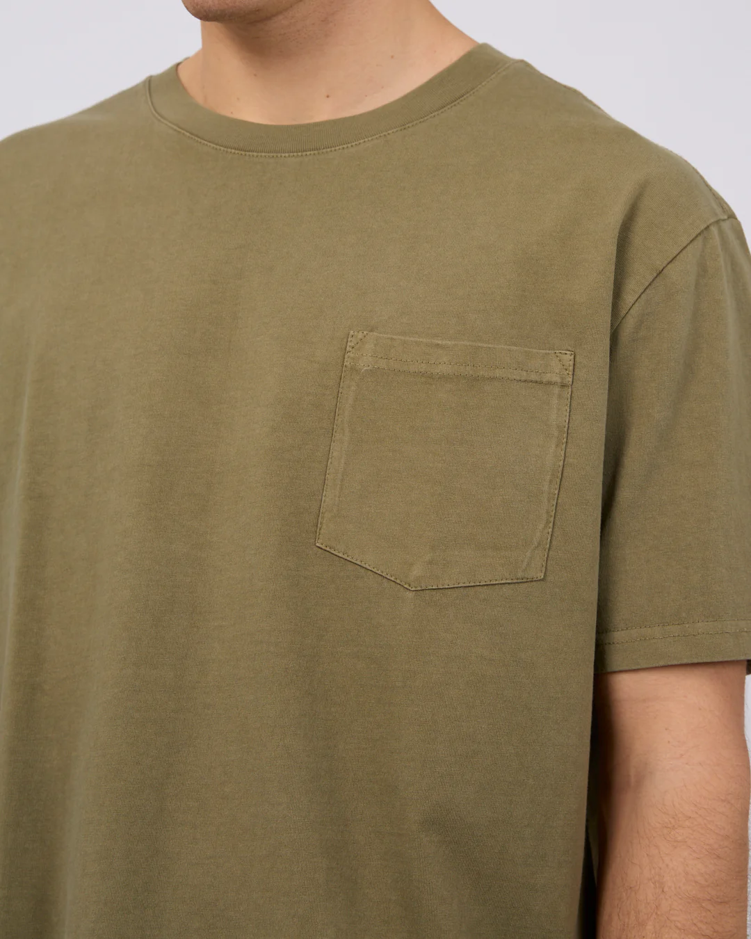 SILENTH THEORY Surplus pocket tee - Olice