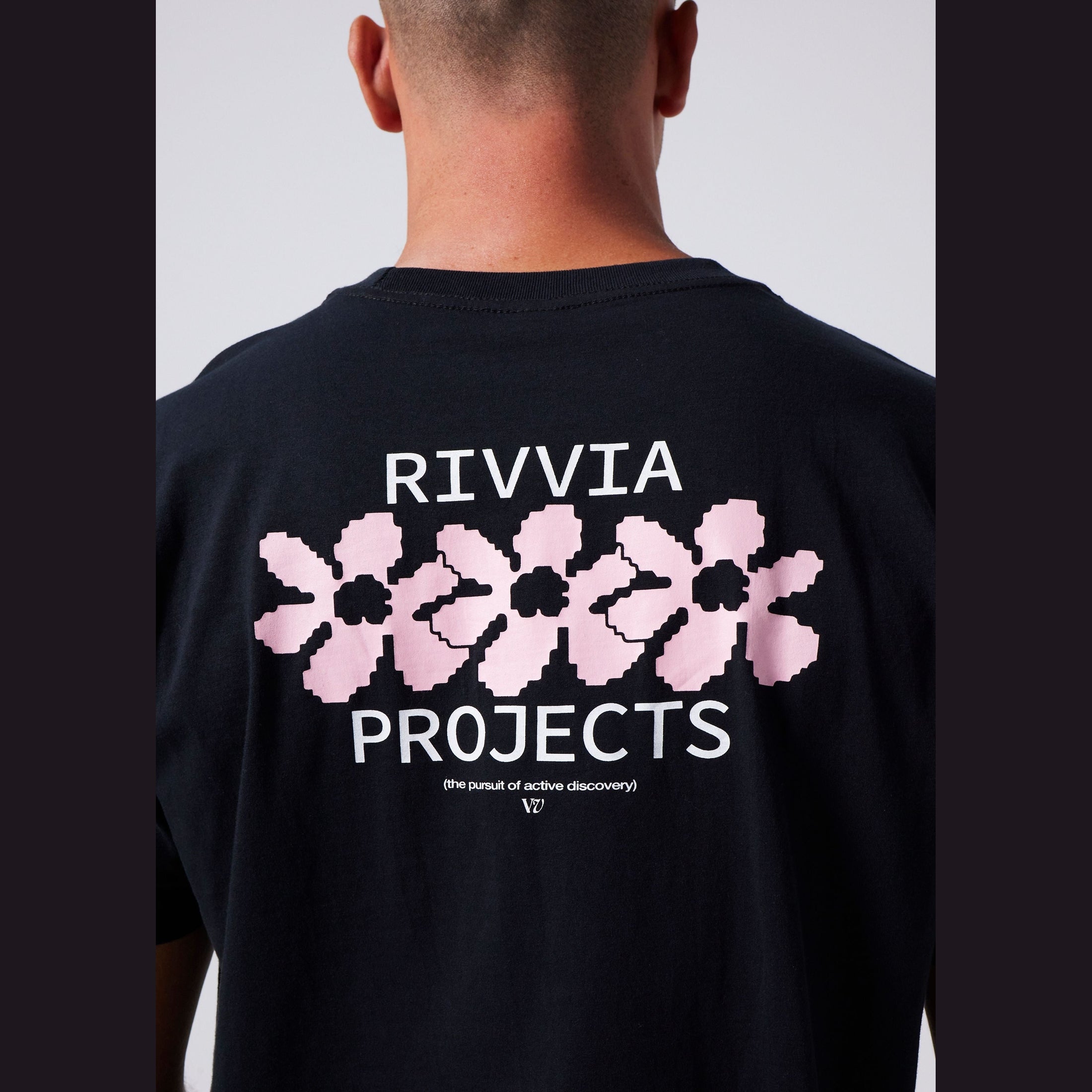 RIVVIA Digi flower t-shirt - Black