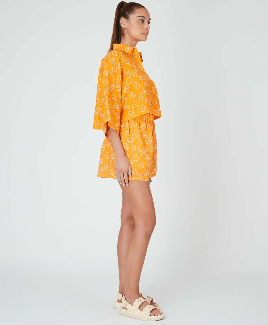 Summi summi linen cropped shirt - orange dumb love print one size