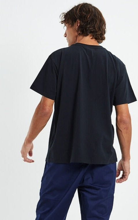 Former uveitus tshirt - black