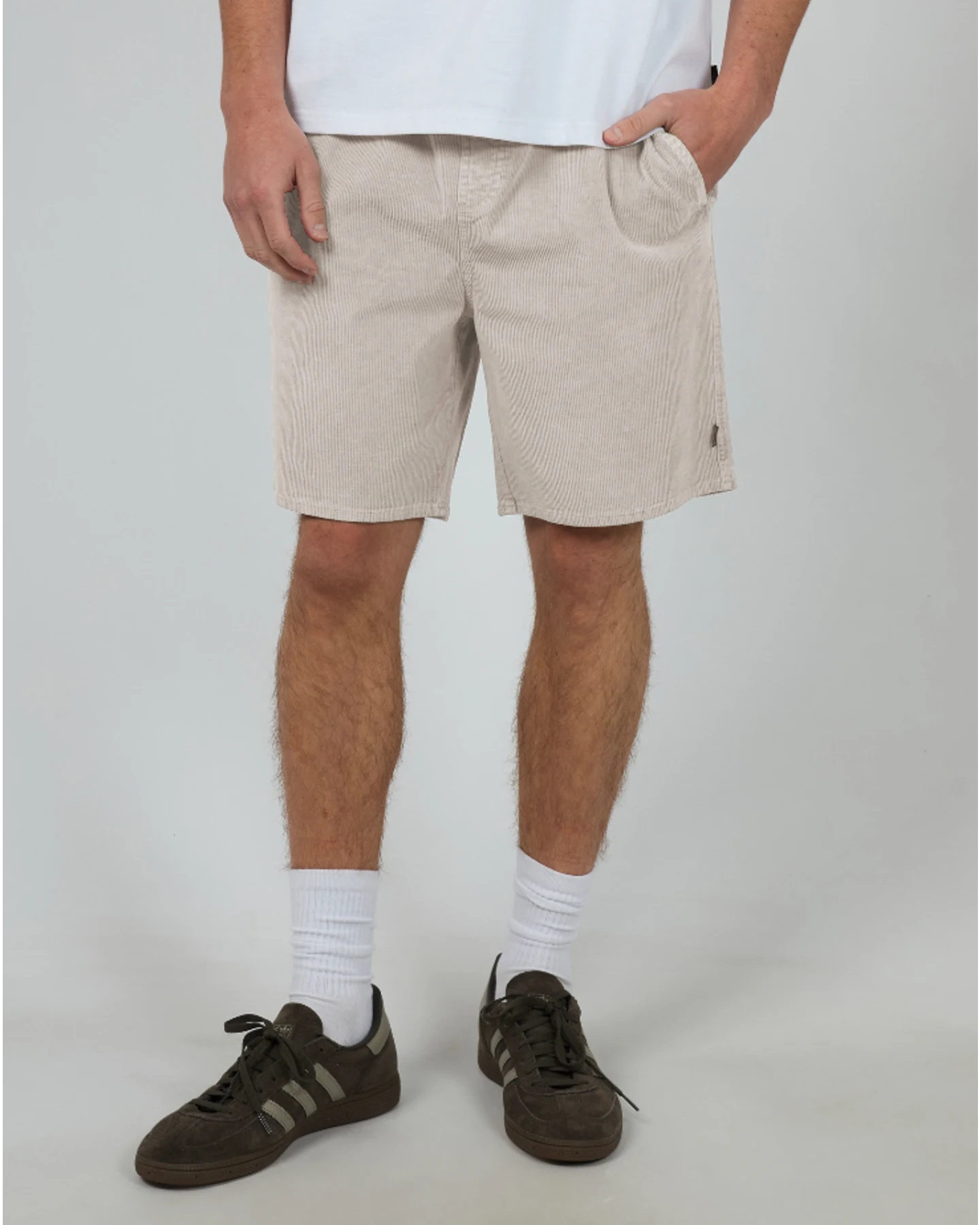 SILENT THEORY Cord short - Natural