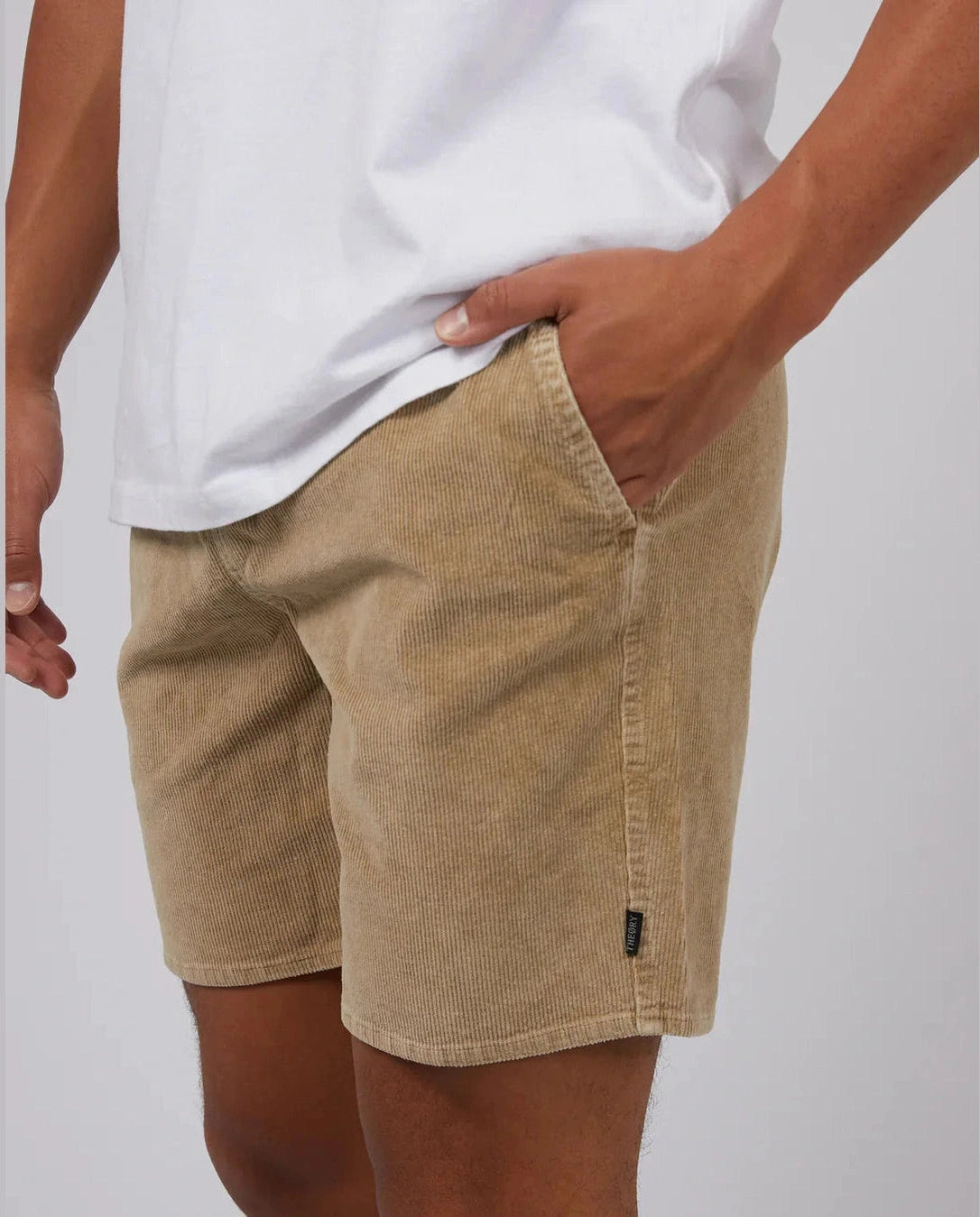 SILENT THEORY Cord short - Tan