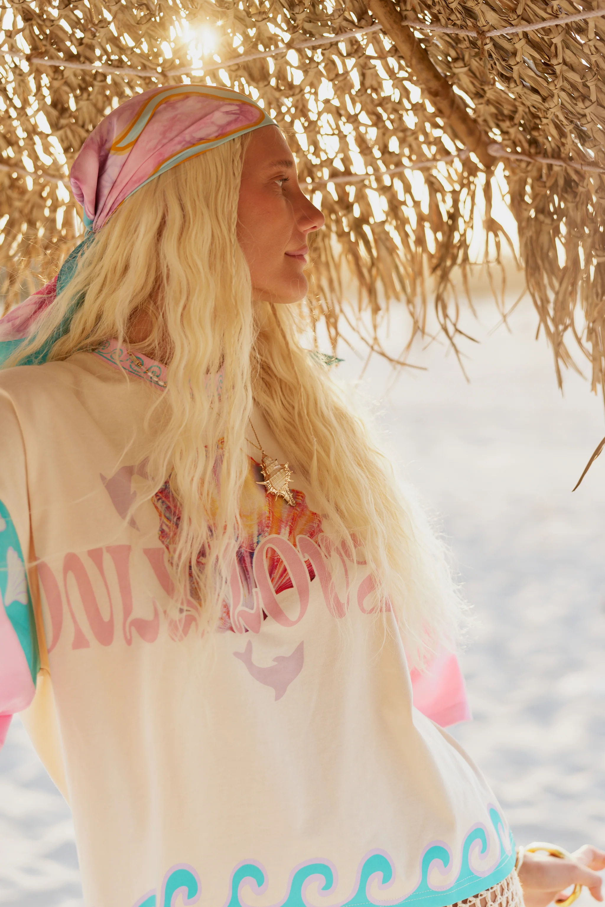 ONLY LOVERS LEFT Dolphini boxy tee