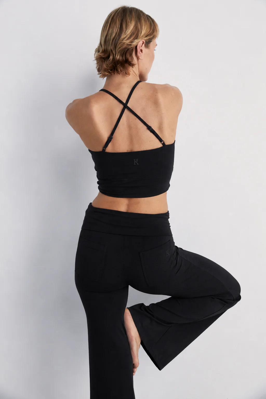 PINKY & KAMAL Flow Crop - Black