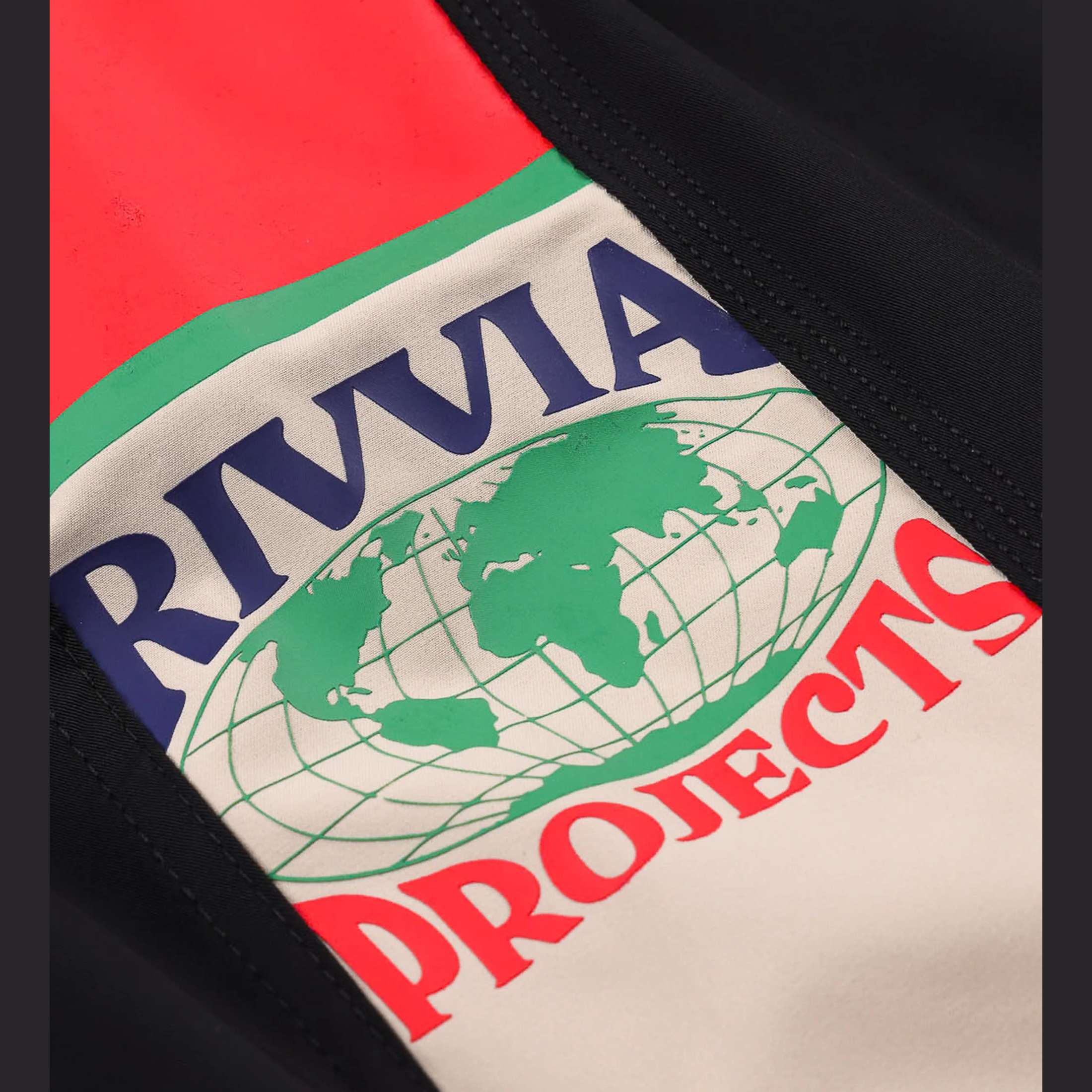 RIVVIA Disclosure 20" world series trunk - Black multi