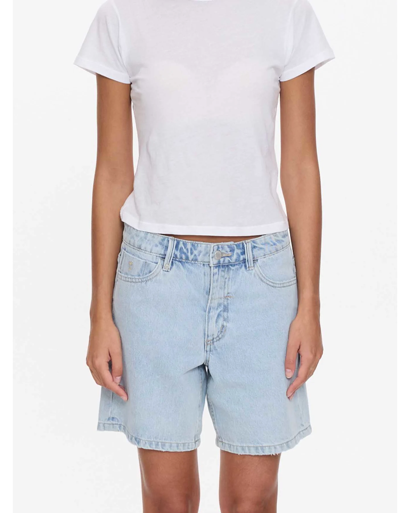 THRILLS Billie Low Rise Baggy Embro Short - Serenity Blue