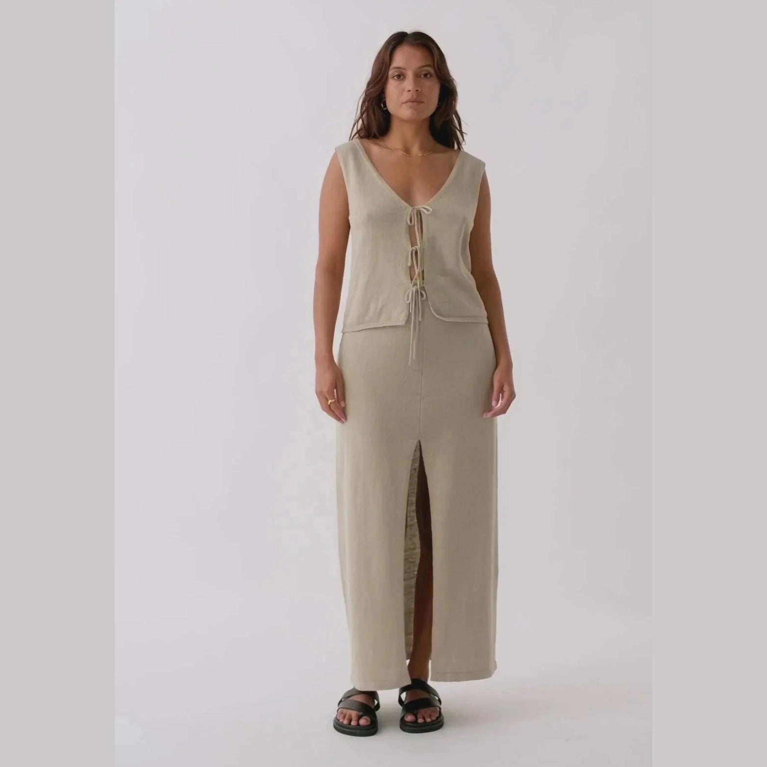 ARCAA Poppy Organic Cotton Linen Reversible Vest - Taupe