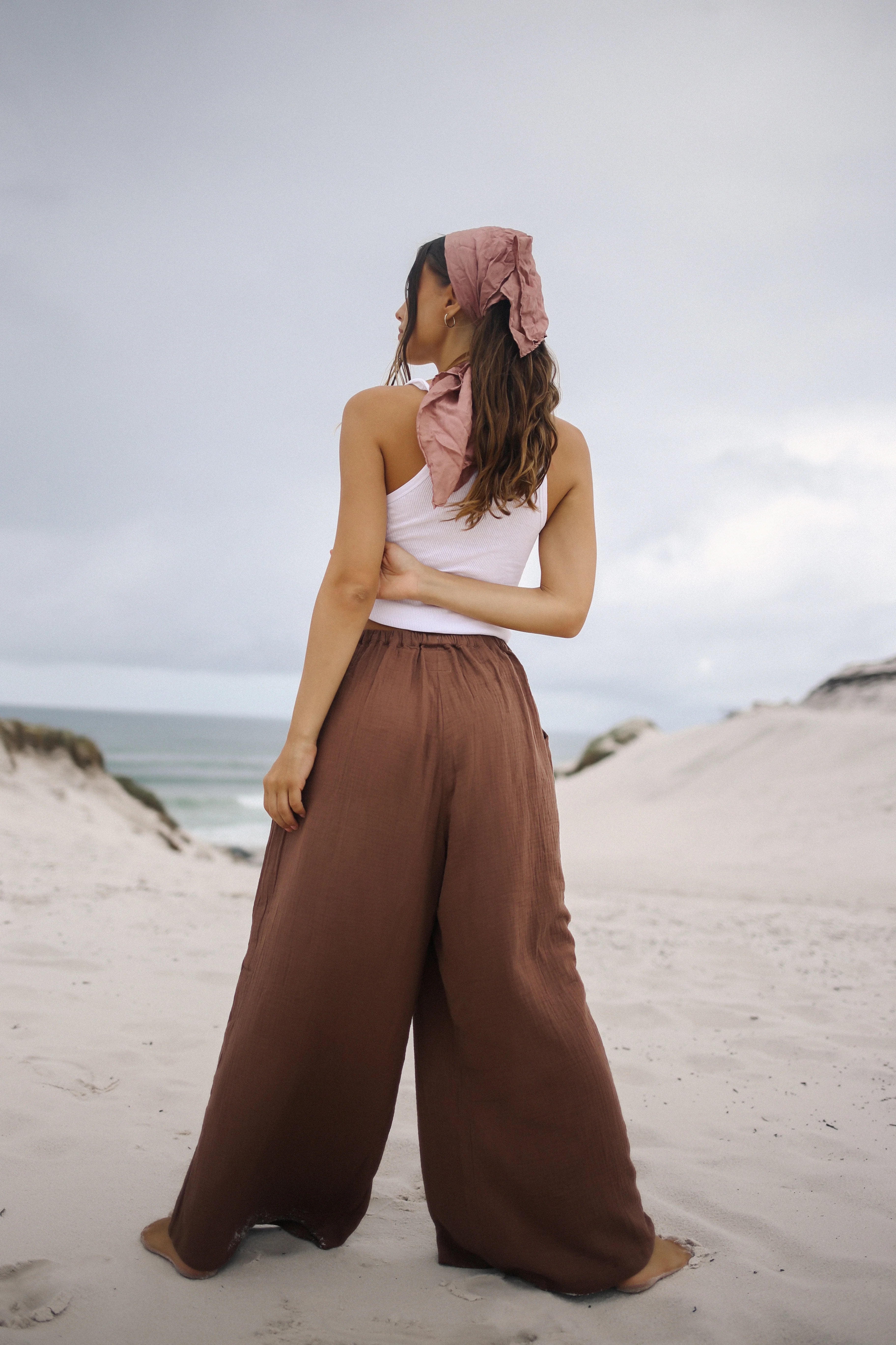 THE BARE ROAD Ivy Pant - Chocolate