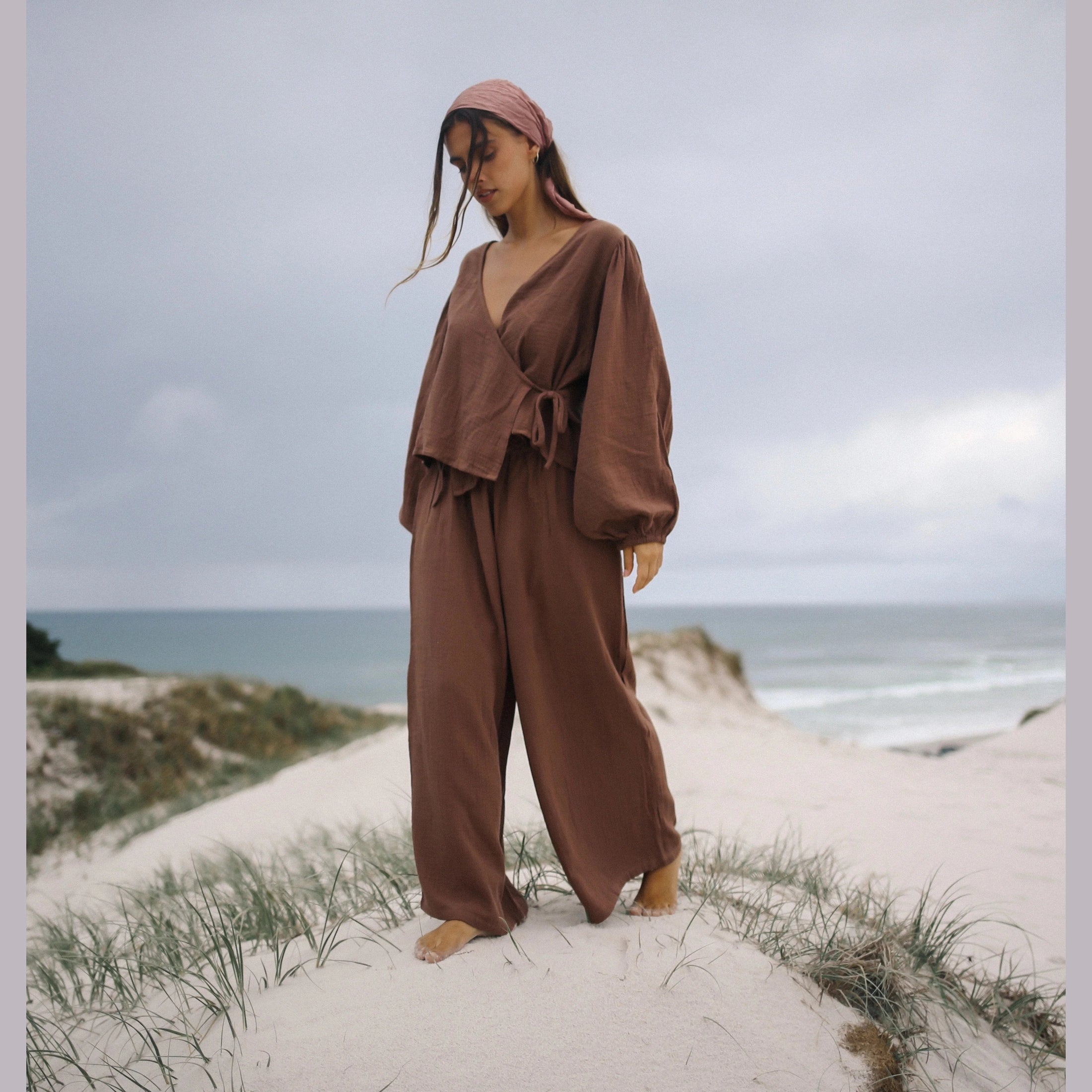 THE BARE ROAD Ivy Pant - Chocolate