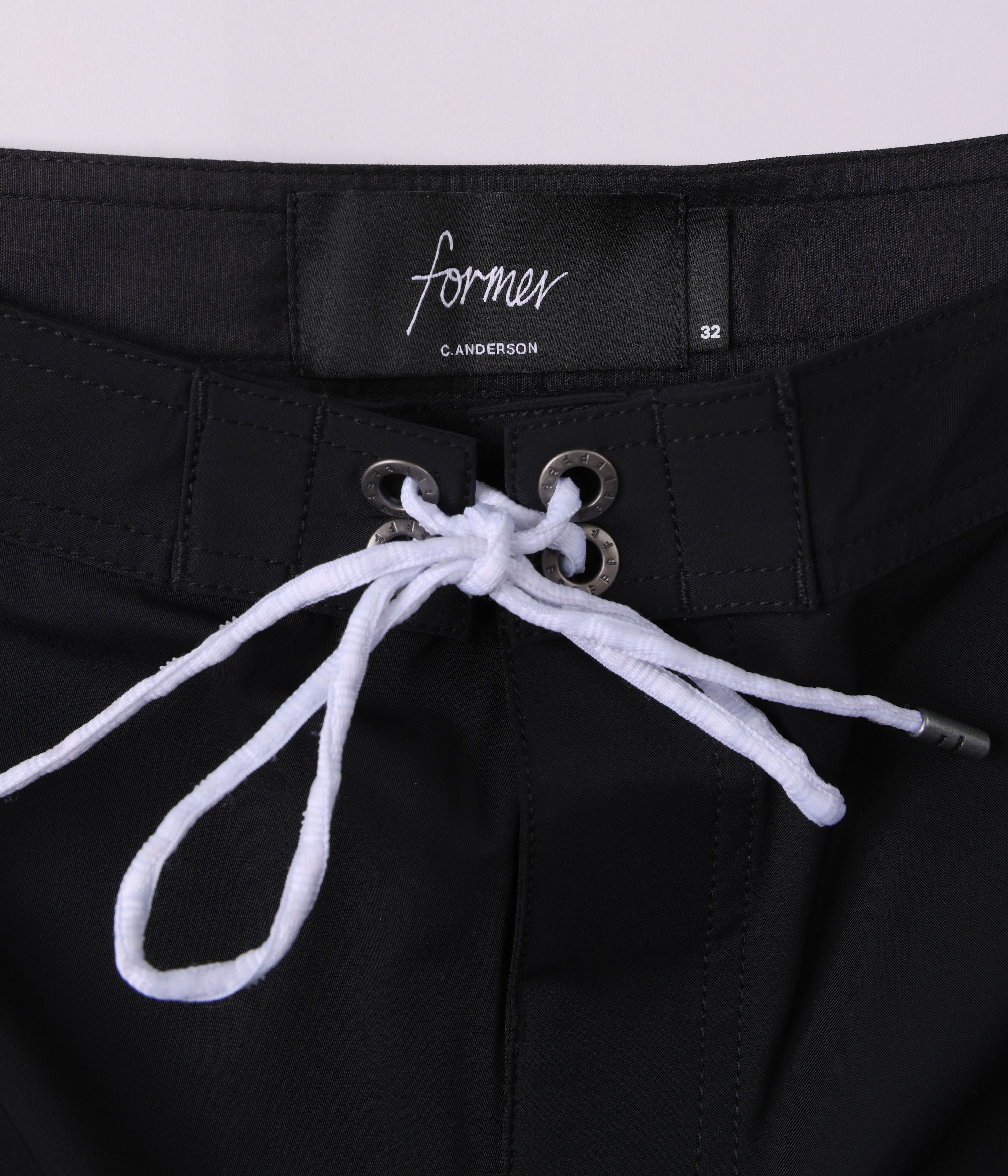 FORMER Militant 18.5" trunk - Black