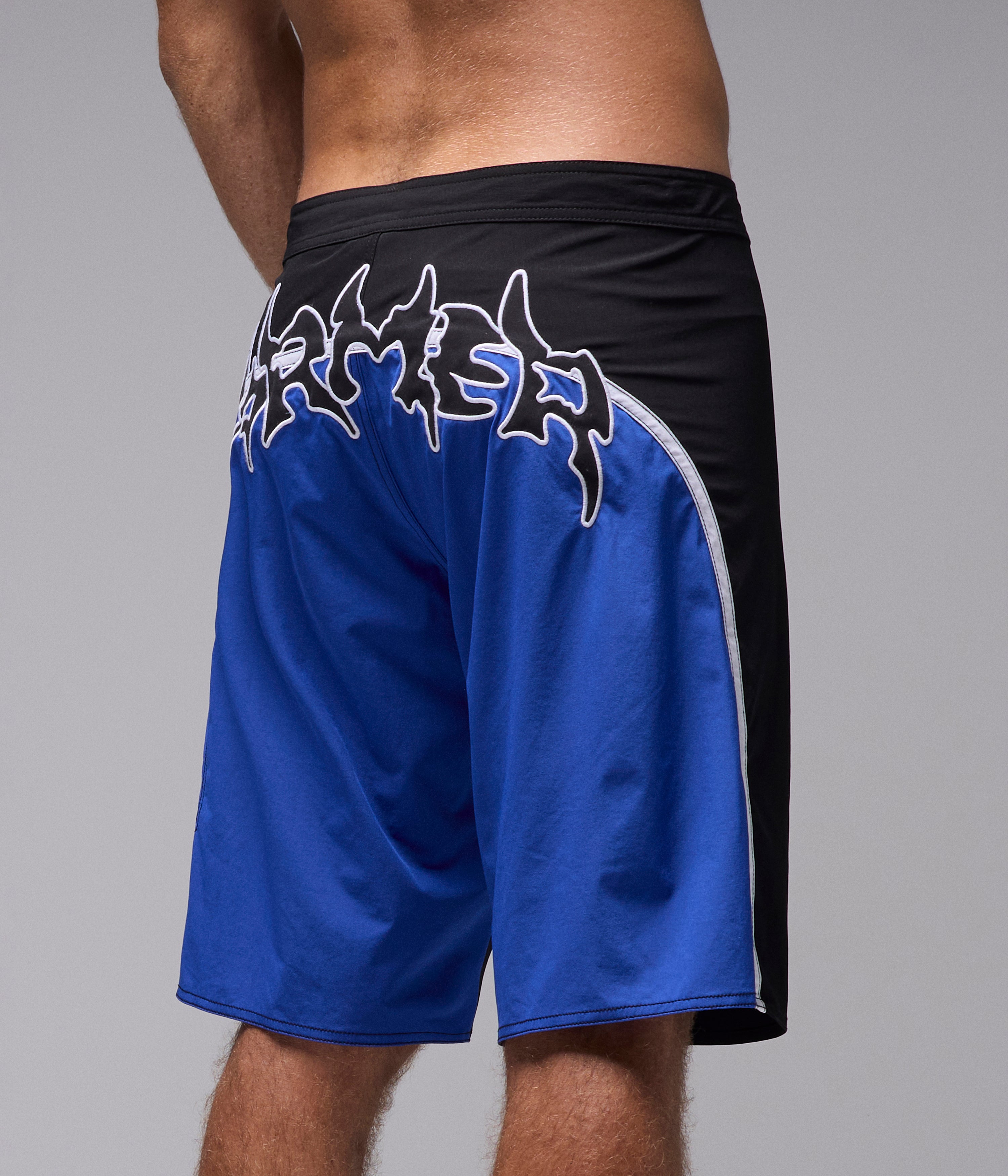 FORMER Proscription 21" trunk - Black