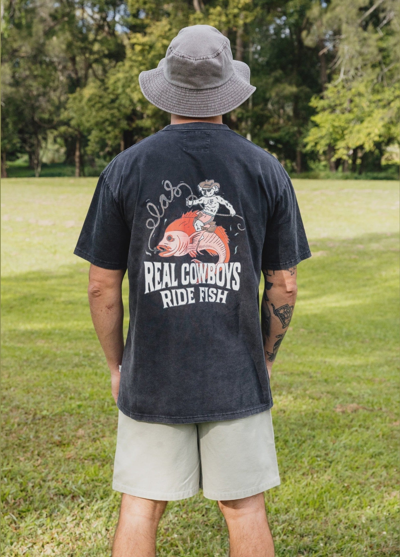 OLAS SUPPLY Real cowboys tee