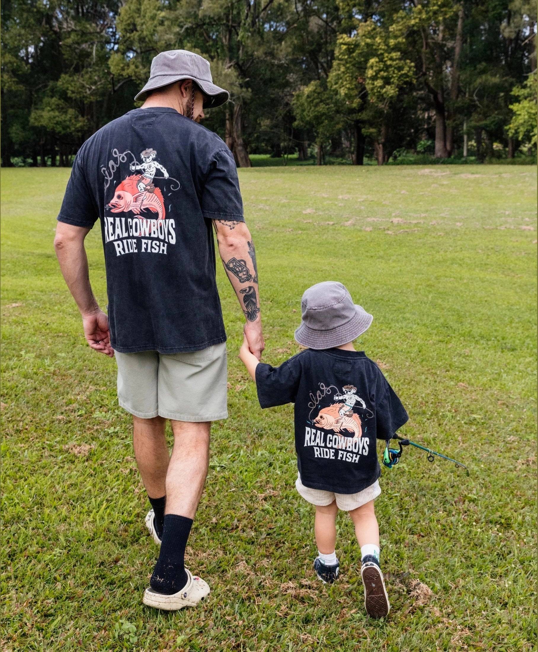 OLAS SUPPLY Real cowboys tee