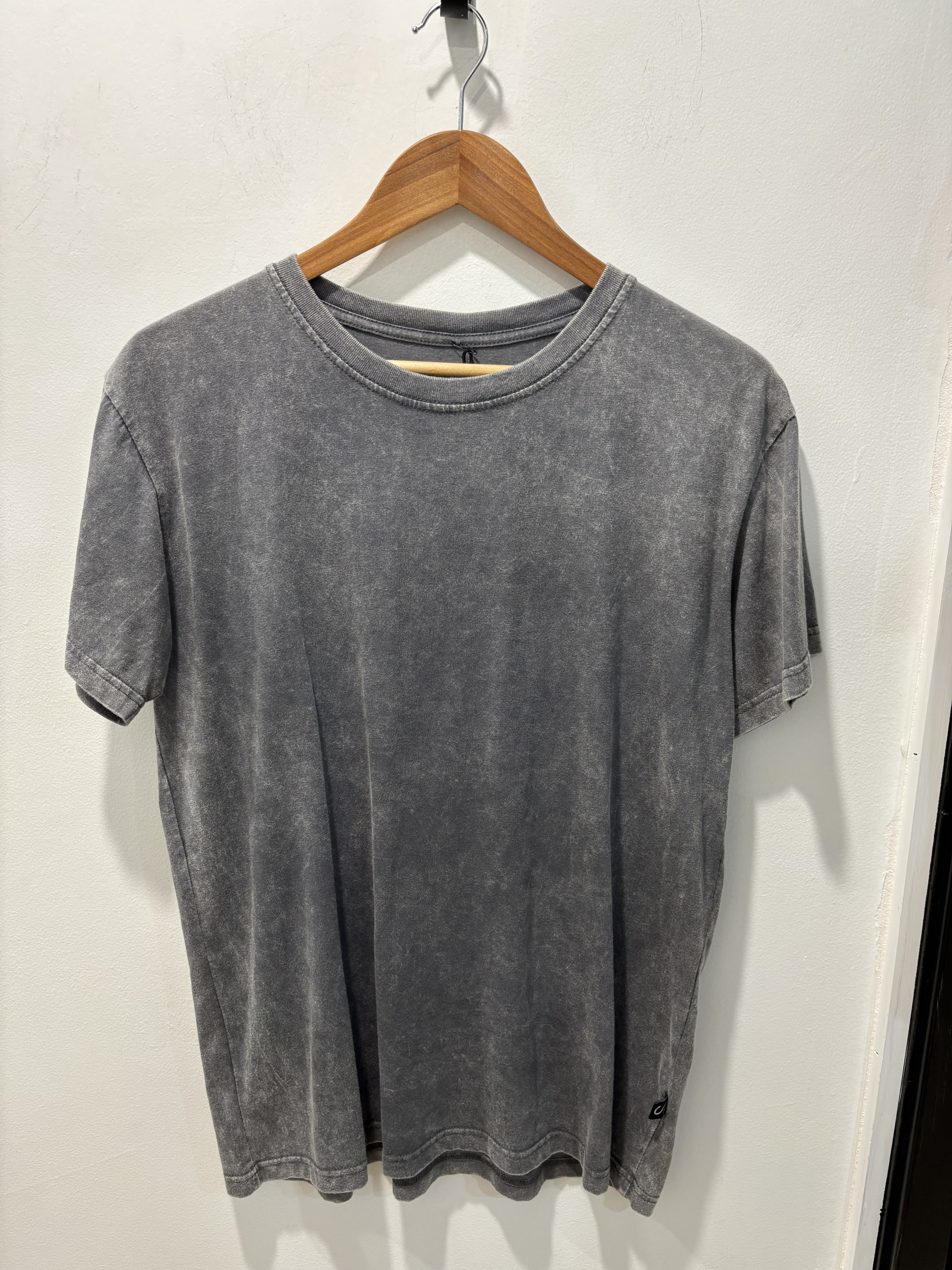 SBASIC Classic Tee – Grey