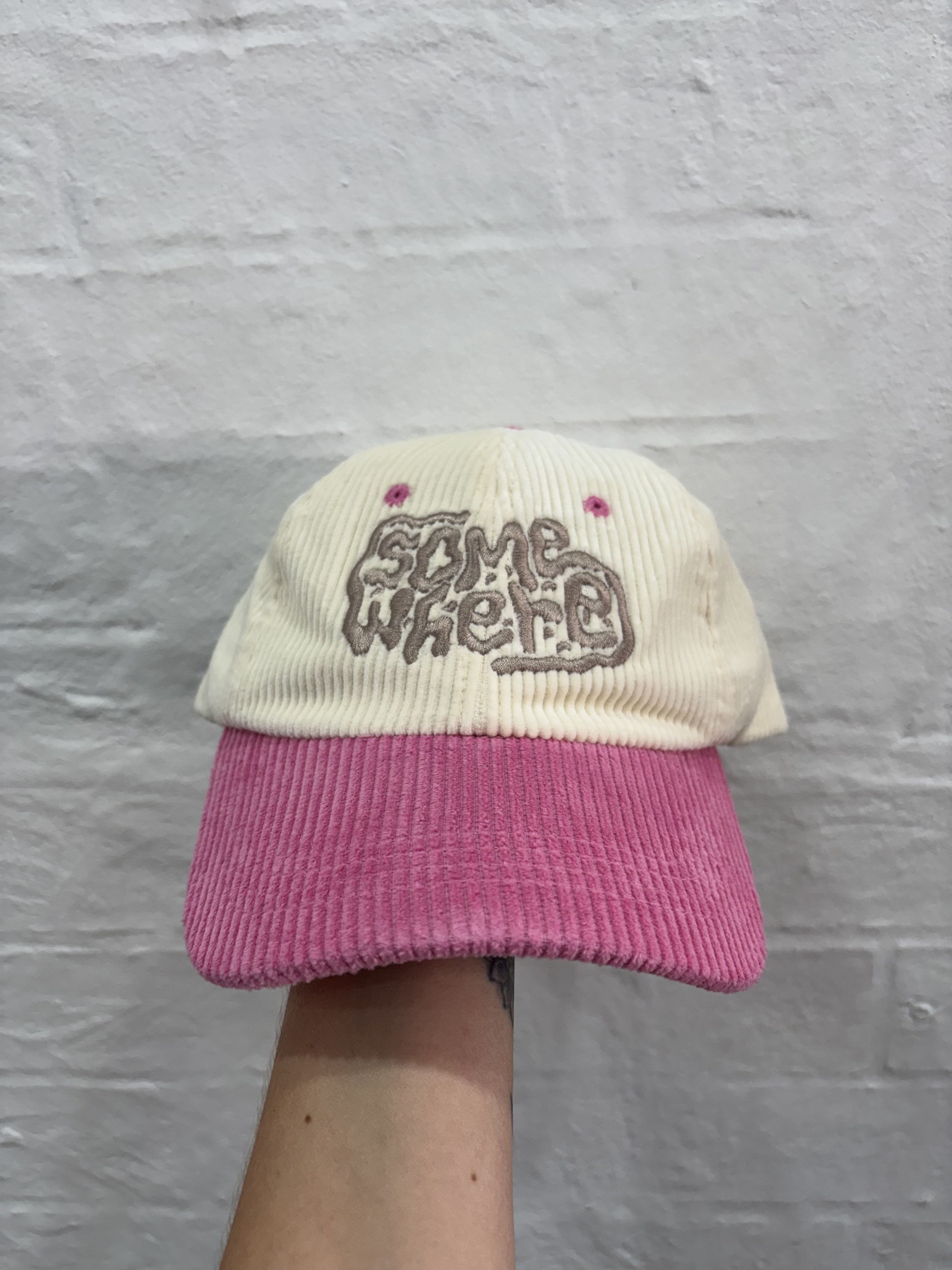 SOMEWHERE Ripple corduroy dad cap - Pink