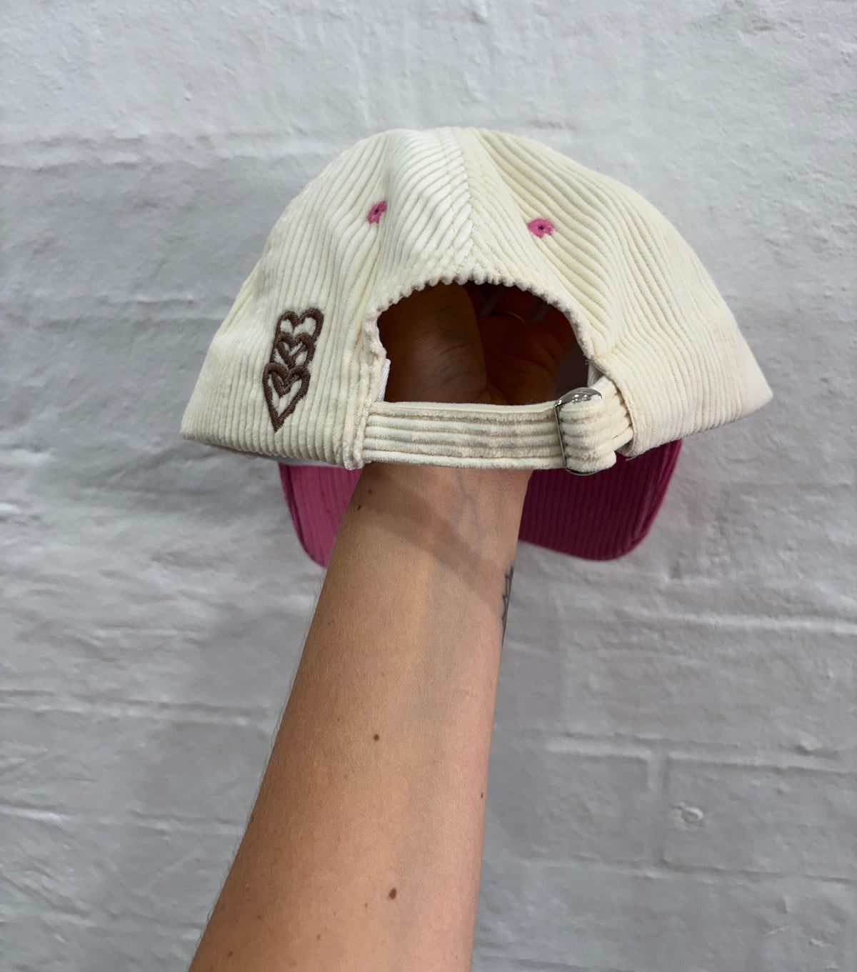 SOMEWHERE Hearts Corduroy cap - Pink